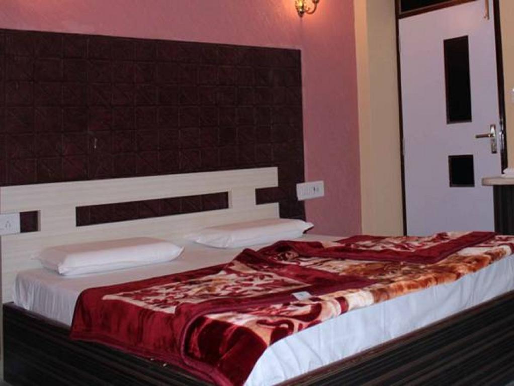 Hotel Kingdom Palace Udaipur Exterior photo